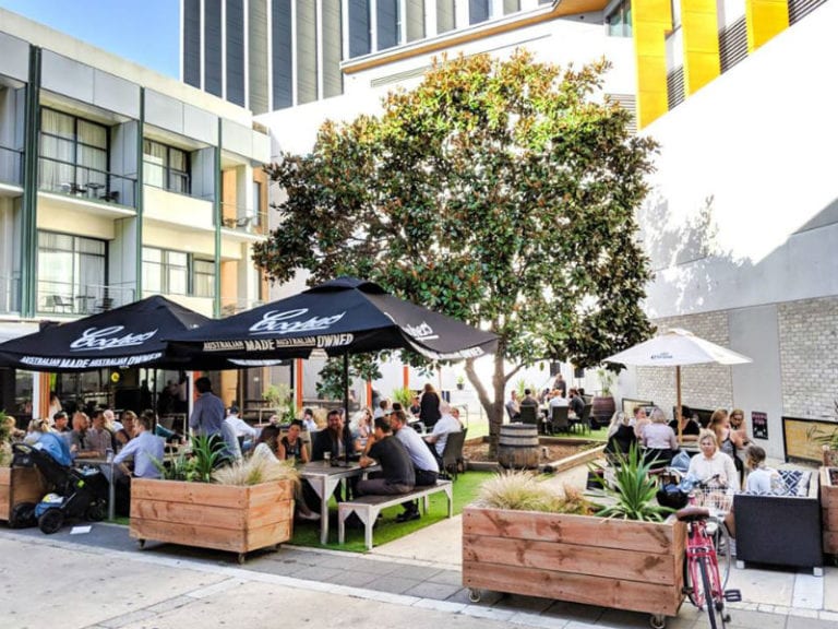 Clarendon Hotel Dog Friendly Bar 1 768x576