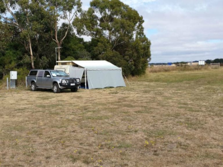 MacArthur Dog Friendly Camping 86 768x576