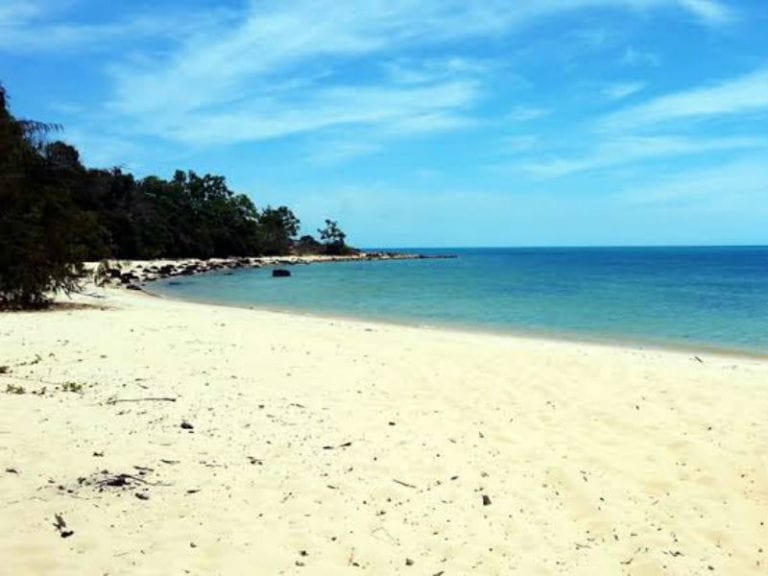 Alau Beach Campground 86 768x576