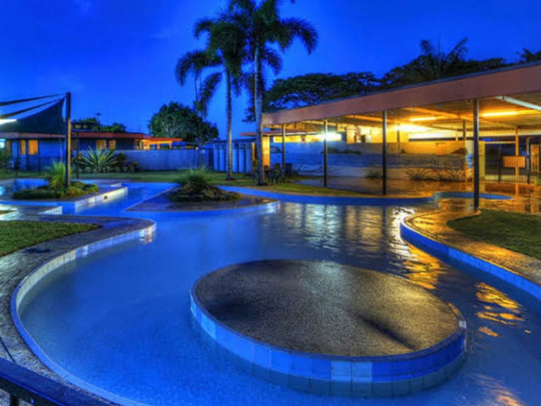 August Moon 1 86 768x576