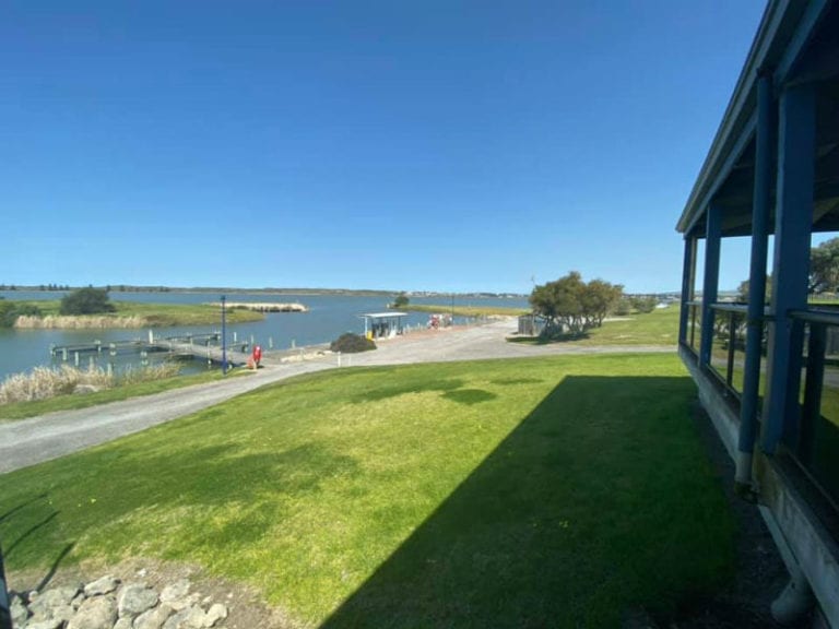 Islanders Tavern 1 86 768x576