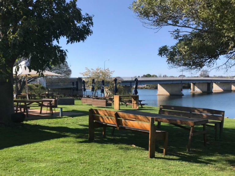 Moruya Waterfront Hotel Dog Friendly Pub in Moruya Pupsy