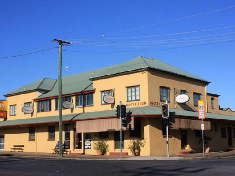 White Lion Hotel 768x576