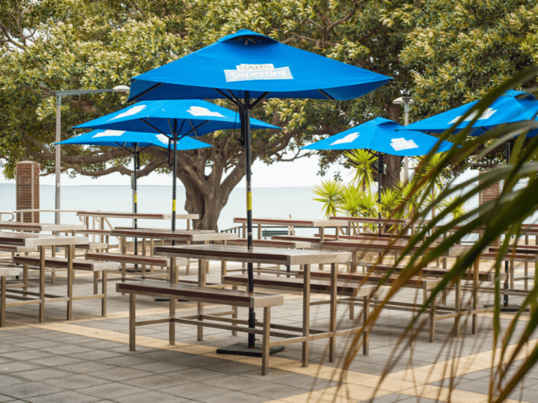 Sarins Bar Restaurant 1 768x576