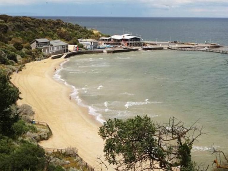 Half Moon Beach 86 768x576