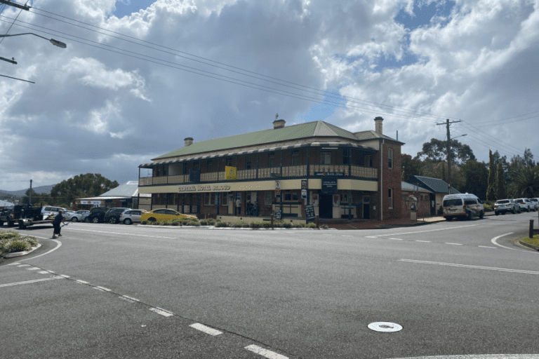 Central Hotel Stroud 768x512