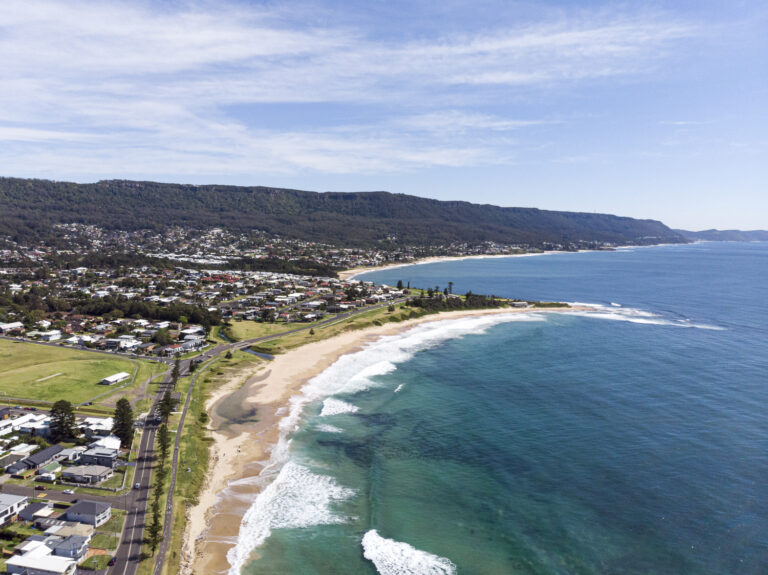 Meredith Schofield Coal Coast Grand Pacific Walk Bulli 11 768x575