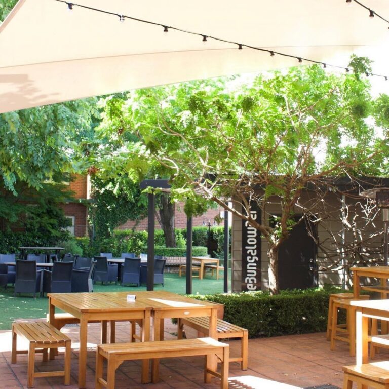 Parkview Hotel Orange 1 768x768