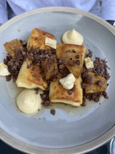 64ABCAA8 B17D 43FB 90A4 3ABF8208A426 225x300