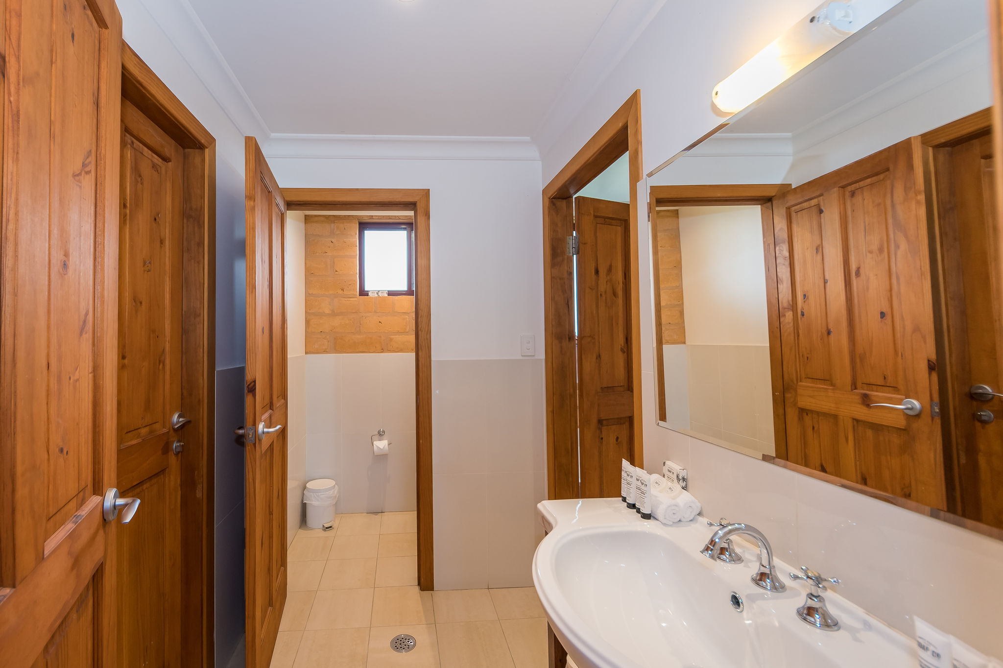 2nd bathroom