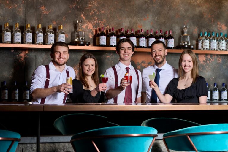 Naughty Gin 1 768x512