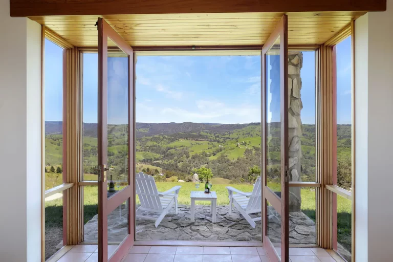 chalet kanimbla dog friendly accommodation 11 768x512