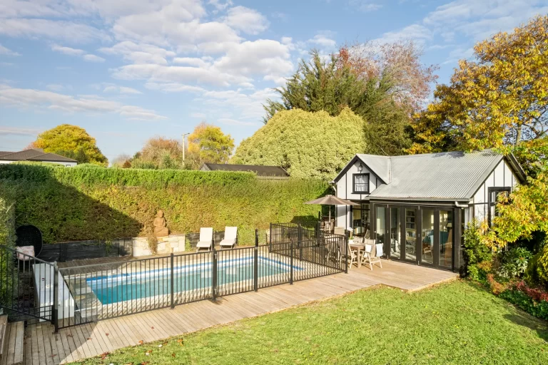 4queensberry hill view dog friendly accommodation 1 768x512