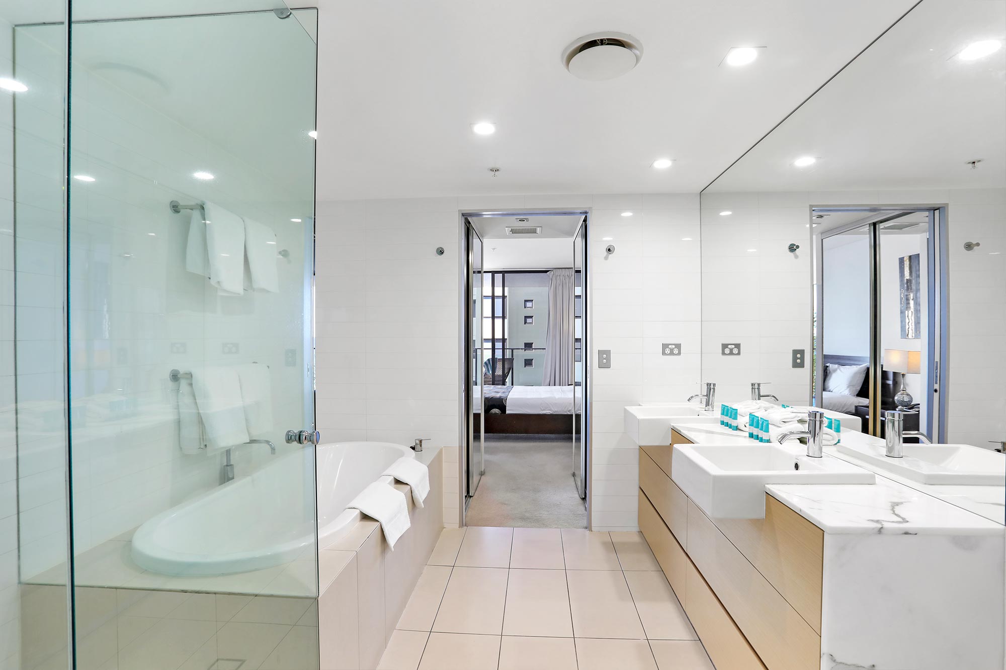 Burleigh Heads Accommodation 1BR Ocean View 5