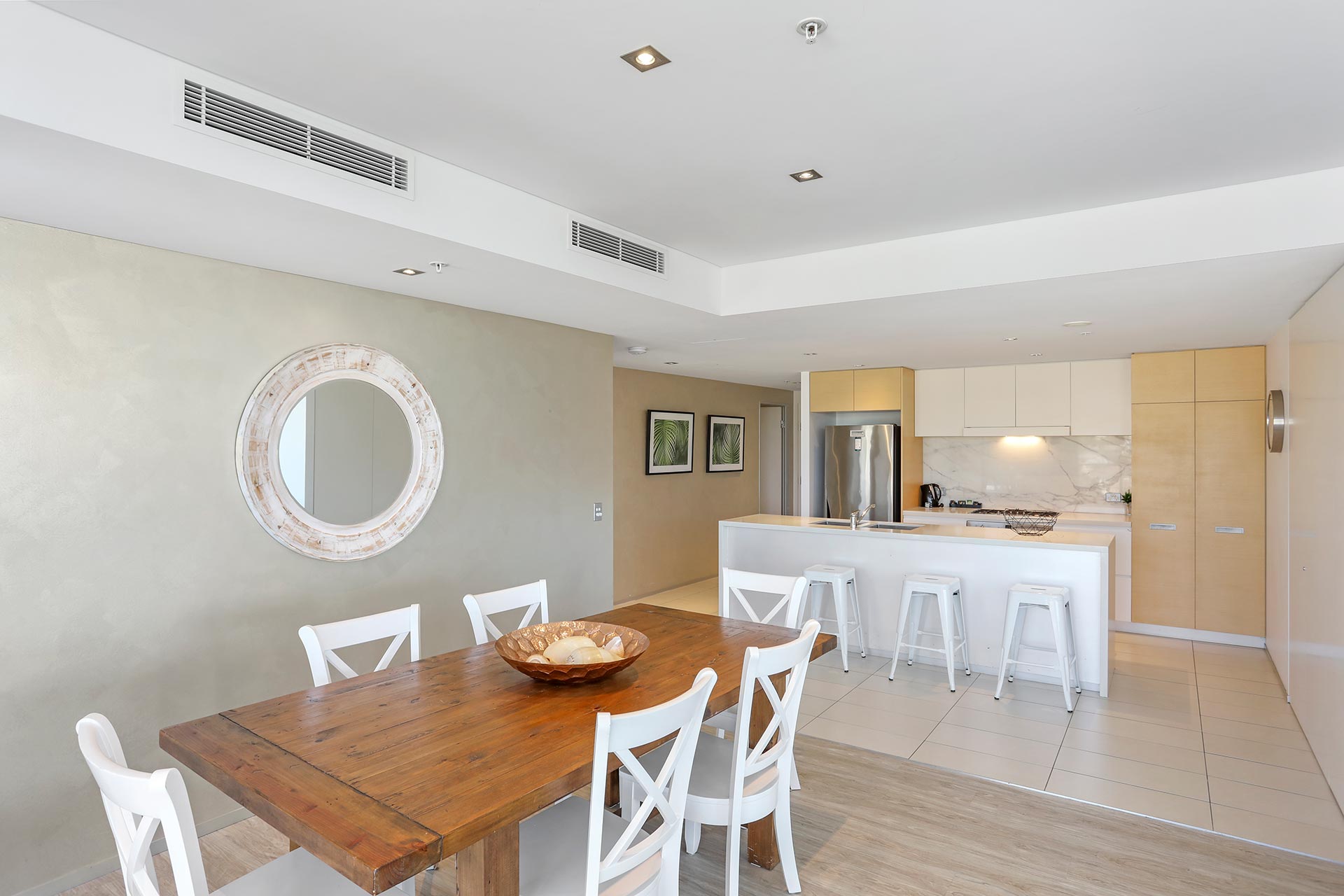 Burleigh Heads Accommodation 2BR Partial Ocean View 3
