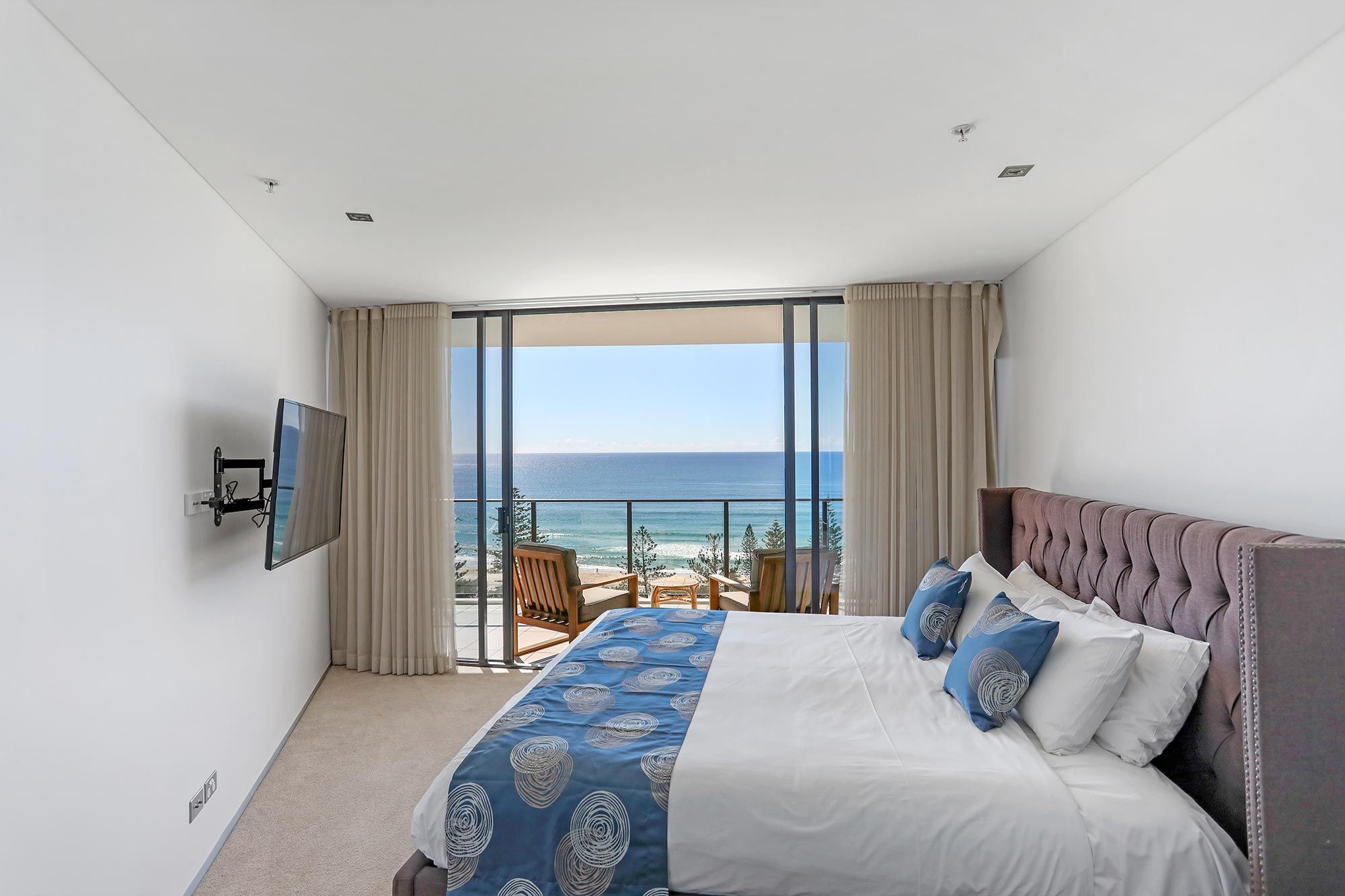 Burleigh Heads Accommodation 2BR Superior 4