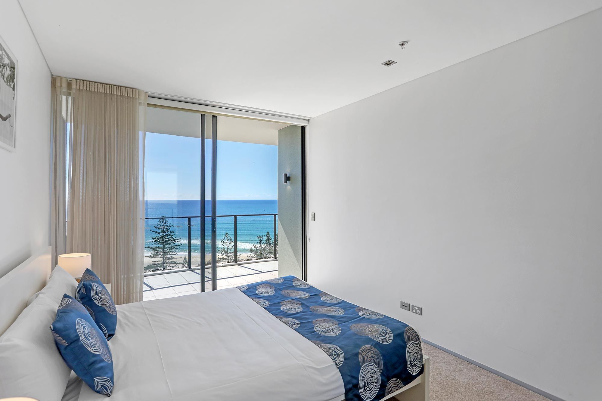 Burleigh Heads Accommodation 2BR Superior 6