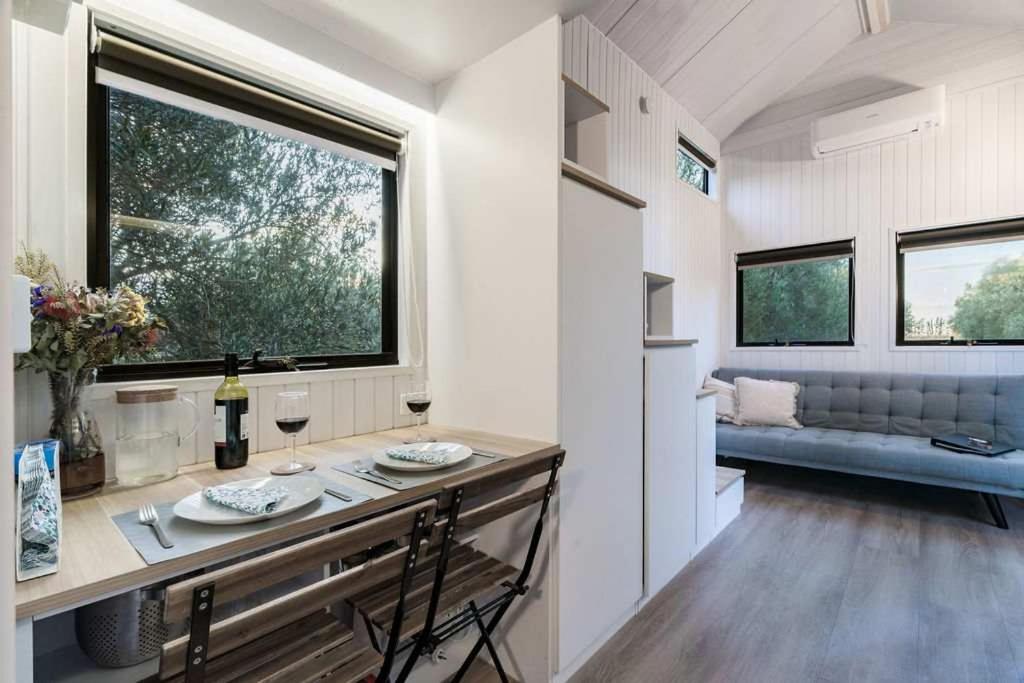 Olive Grove Retreat 2 4