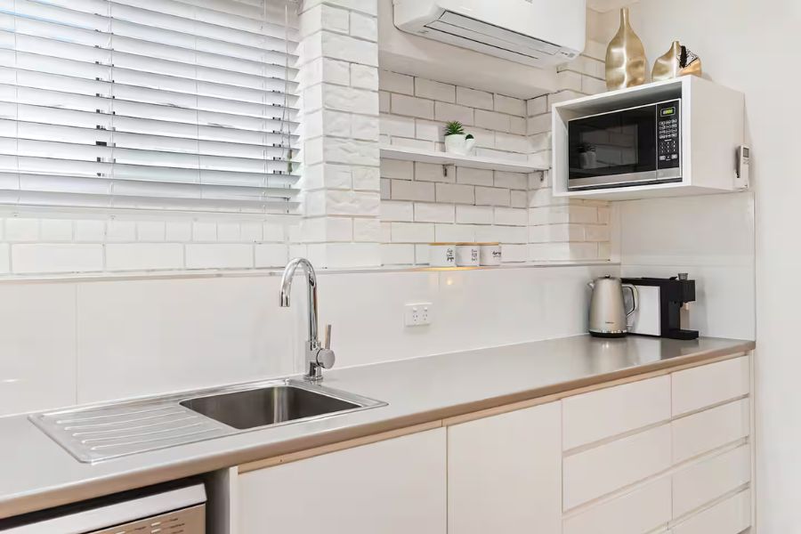 Pawfect Coastal Escape NEW 102