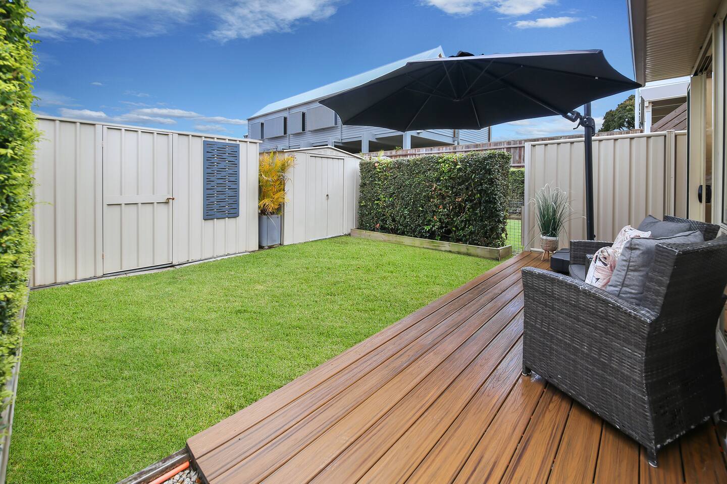 Popular Central Studio NEW SET 24