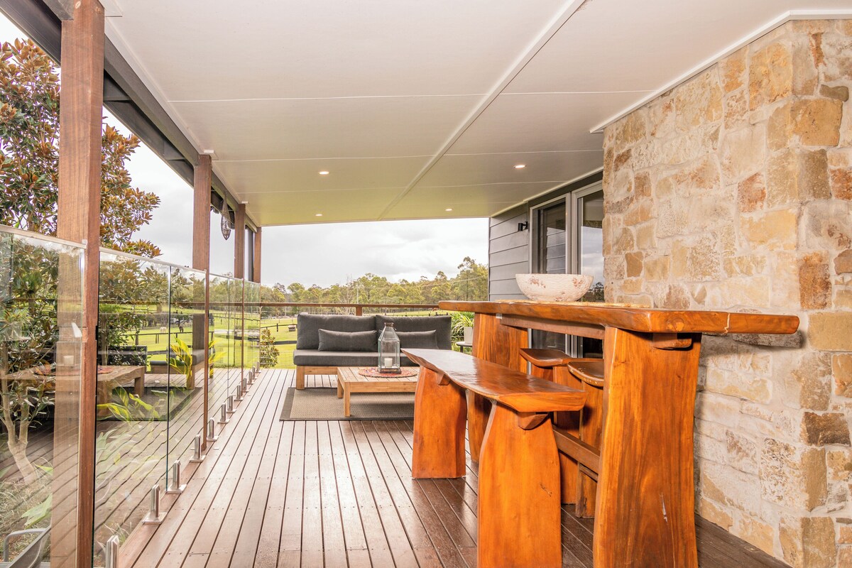 Lindsay Hideaway NEW 8