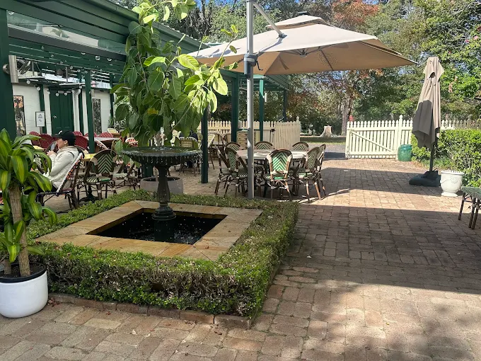 Gardeners Lodge Roseville 1